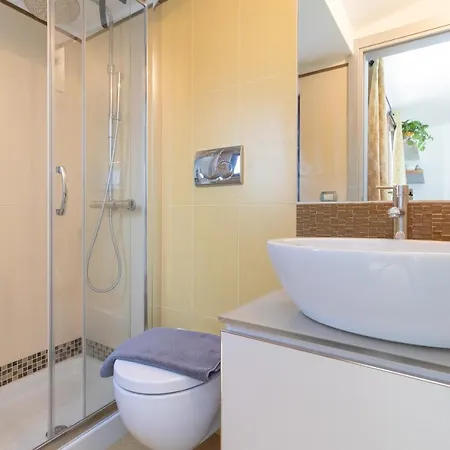 Opeccellente Terra 2 Apartman *